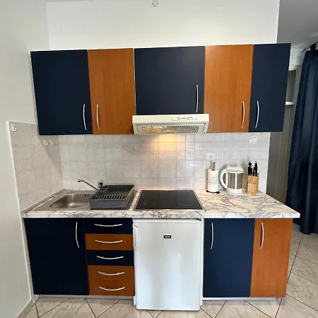 Amko Apartment